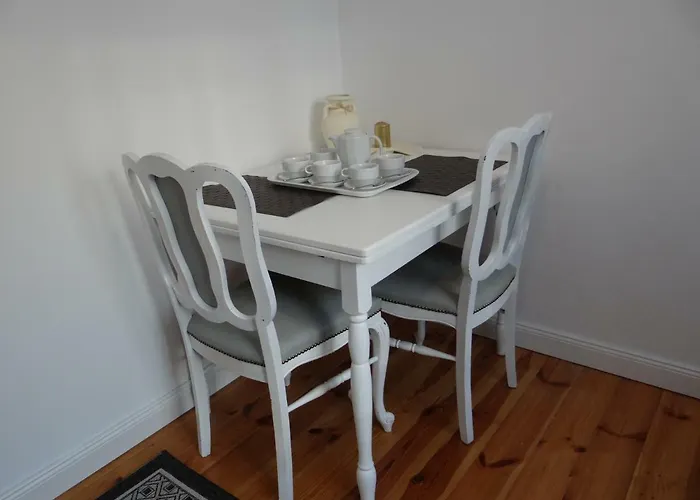 Bialy 6-8 Osob Dostawka * Danzica