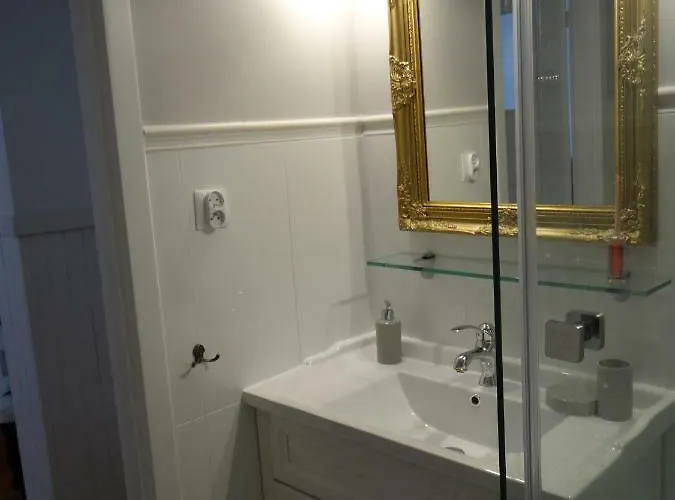 Bialy 6-8 Osob Dostawka