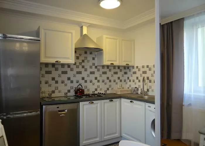 Bialy 6-8 Osob Dostawka *