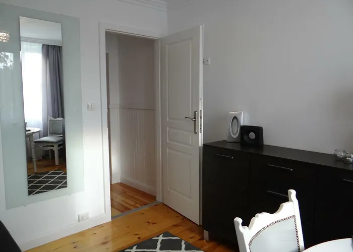 Bialy 6-8 Osob Dostawka Apartment